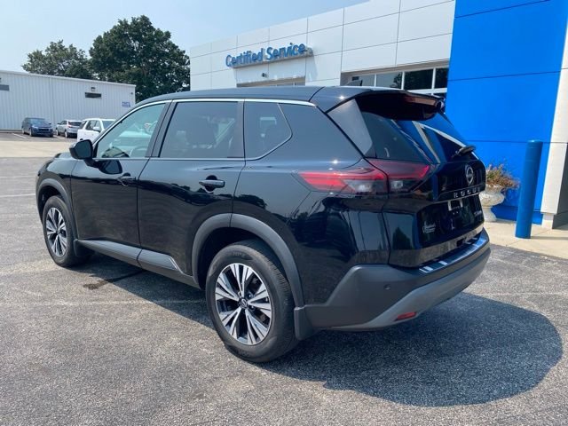 Used 2023 Black Nissan SV image 3