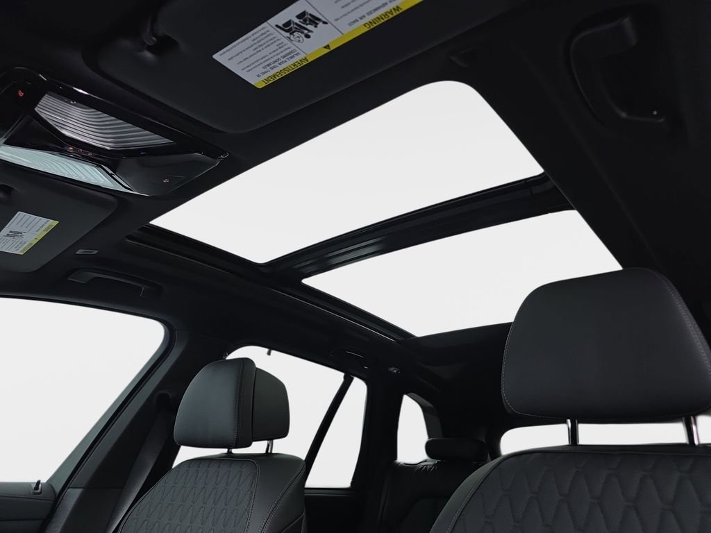 New 2026 Brooklyn Grey Metallic BMW xDrive50e image 29