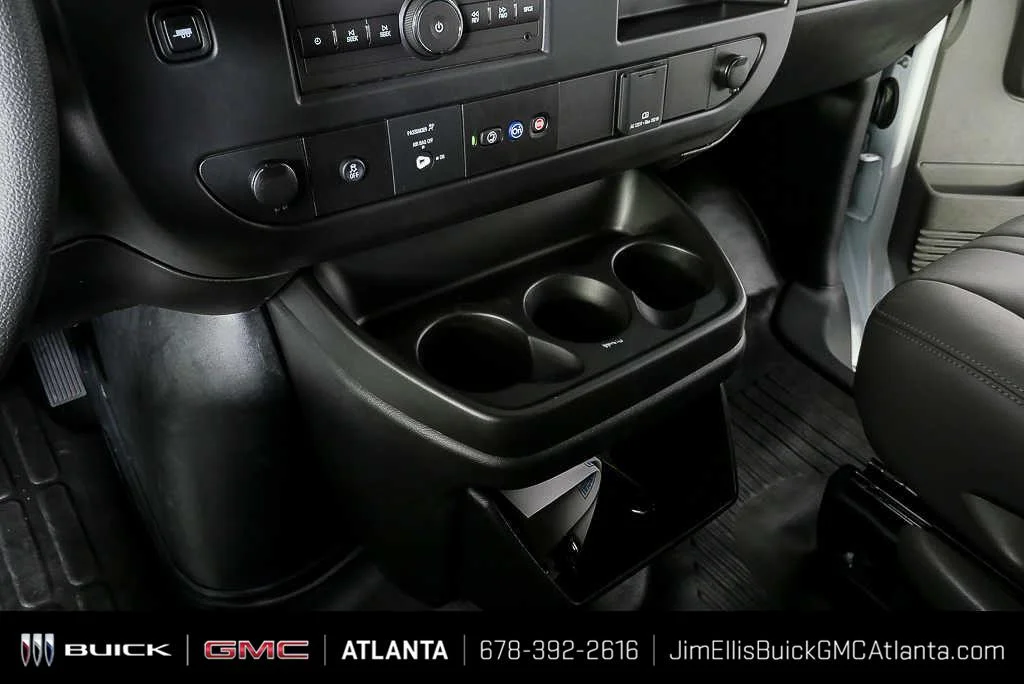 New 2025 Summit White GMC Work Van image 16