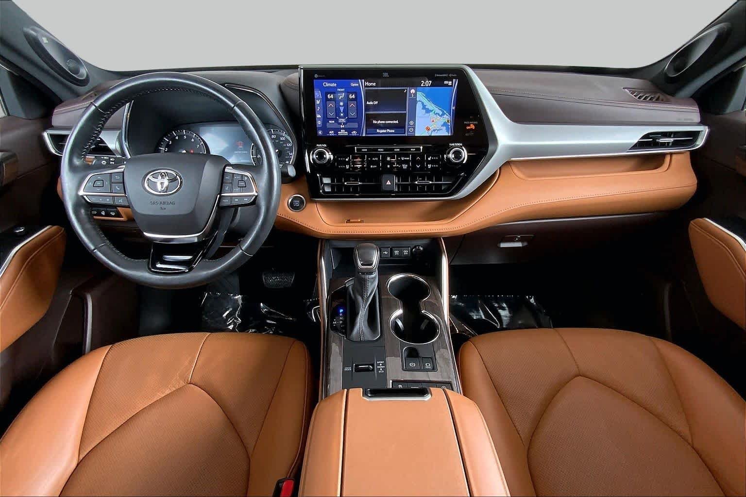 Used 2021 Blizzard Pearl Toyota Platinum image 16