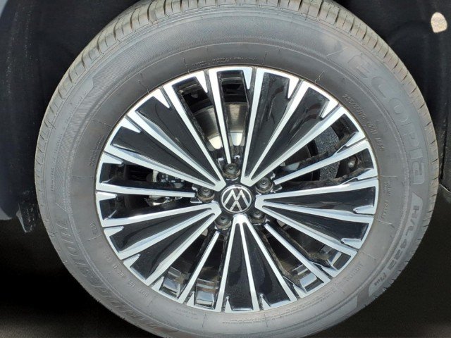New 2026 Pure White Volkswagen S 4Motion image 10