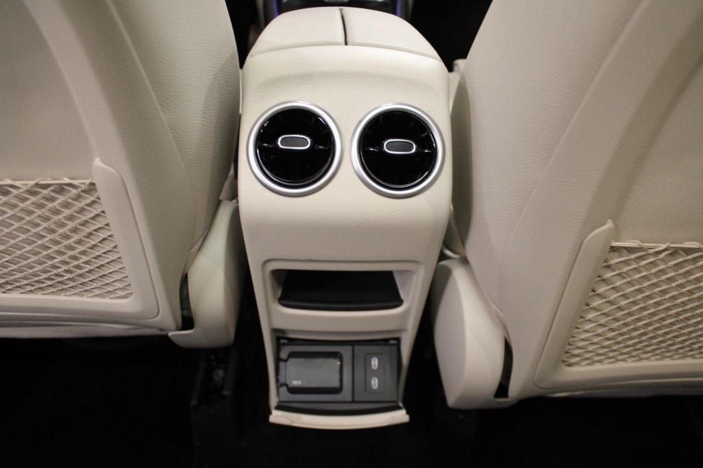 Used 2026  Mercedes-Benz GLA 250 image 33