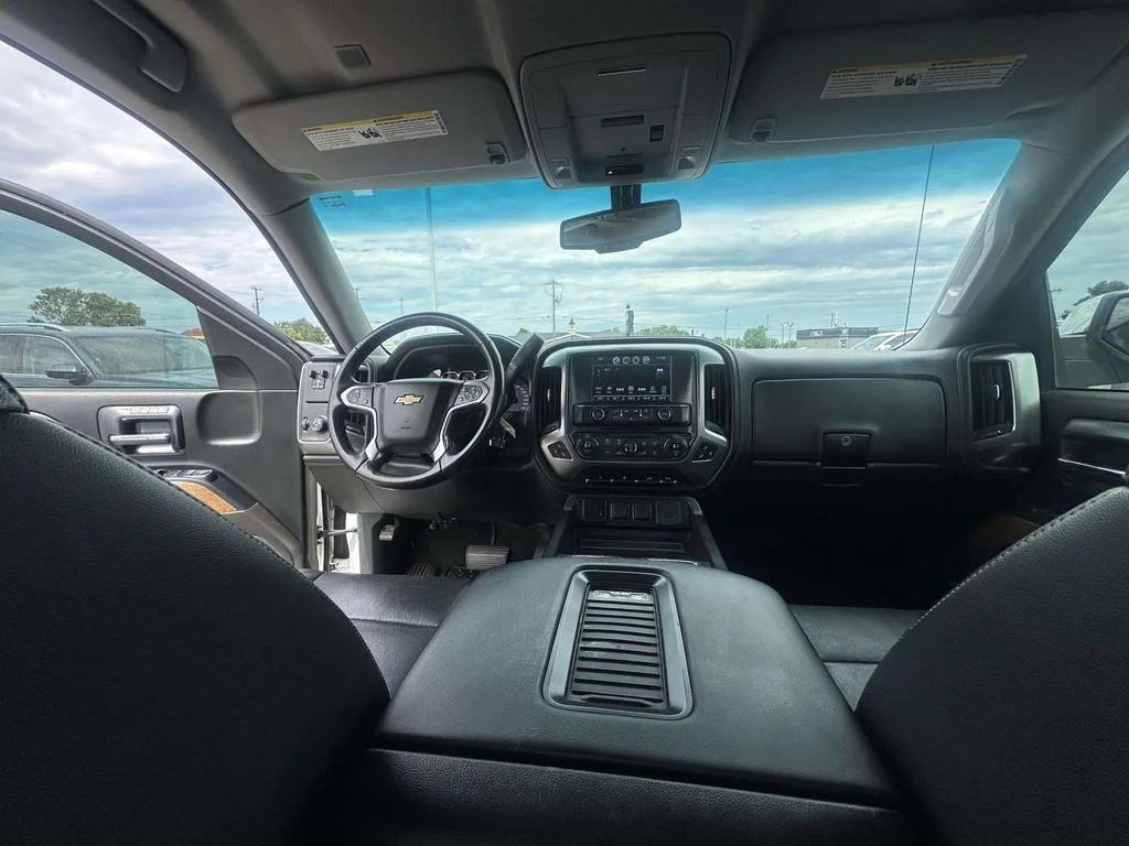 Used 2018 White Chevrolet LTZ image 14