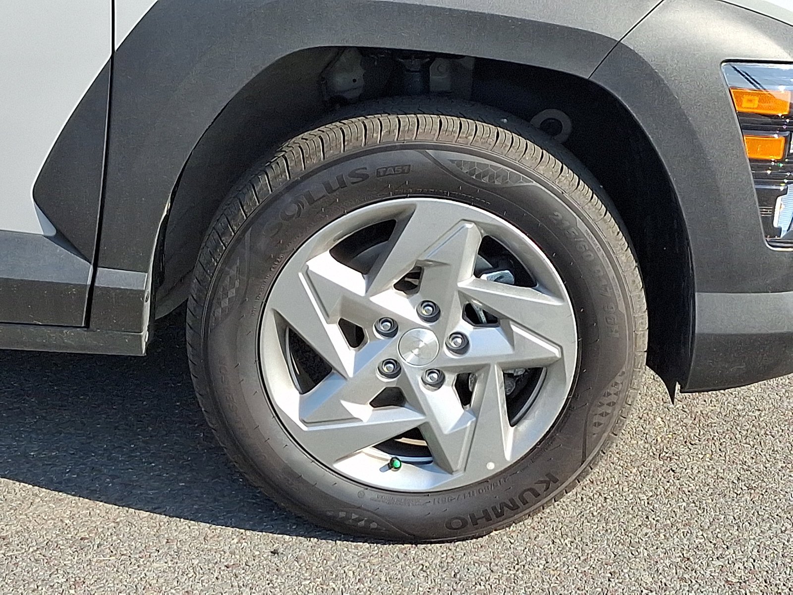 2026 Hyundai Kona SE - Photo 8