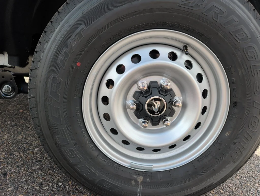 New 2026 Avalanche Gray Ford Base image 6