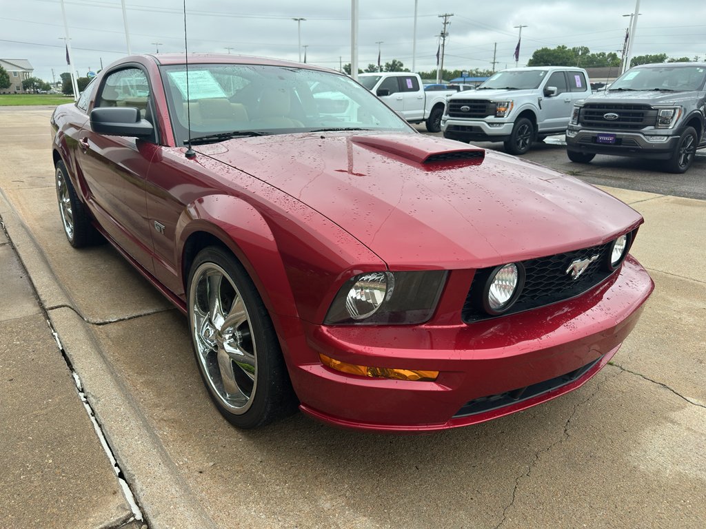 Used 2007 Torch Red Clearcoat Ford GT Deluxe image 9