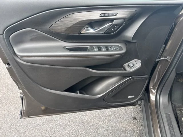 Used 2020 Smokey Quartz Metallic GMC SLT image 12