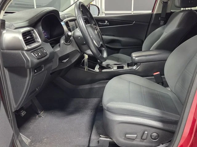 Used 2020 Red Kia LX image 5