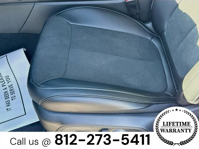 New 2027 White Jeep Laredo Altitude image 16