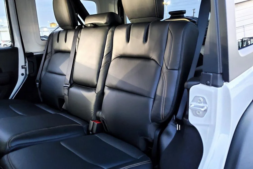 New 2025 White Jeep Willys 4xe image 18