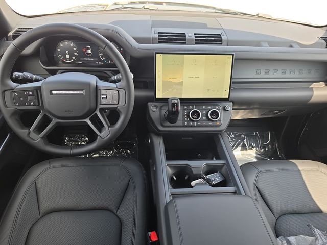 New 2026 Santorini Black Land Rover X-Dynamic SE image 12