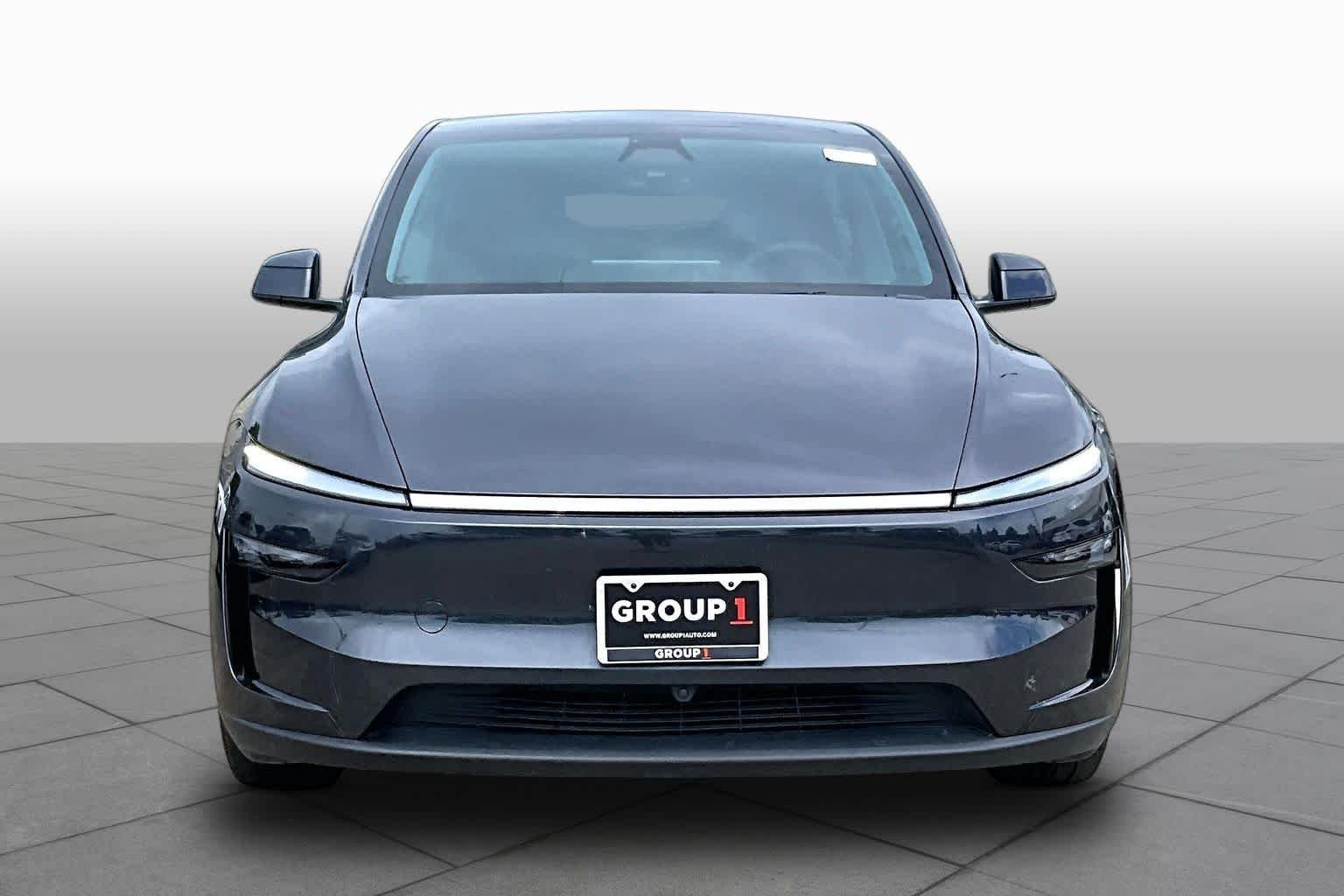 Used 2026 Diamond Black Tesla Premium image 3