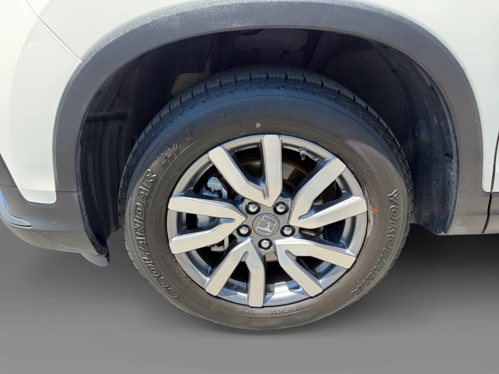Used 2019 White Diamond Pearl Honda EX-L image 9