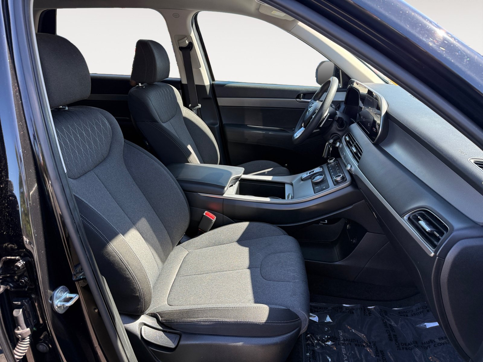 Used 2022 Abyss Black Hyundai SE image 19