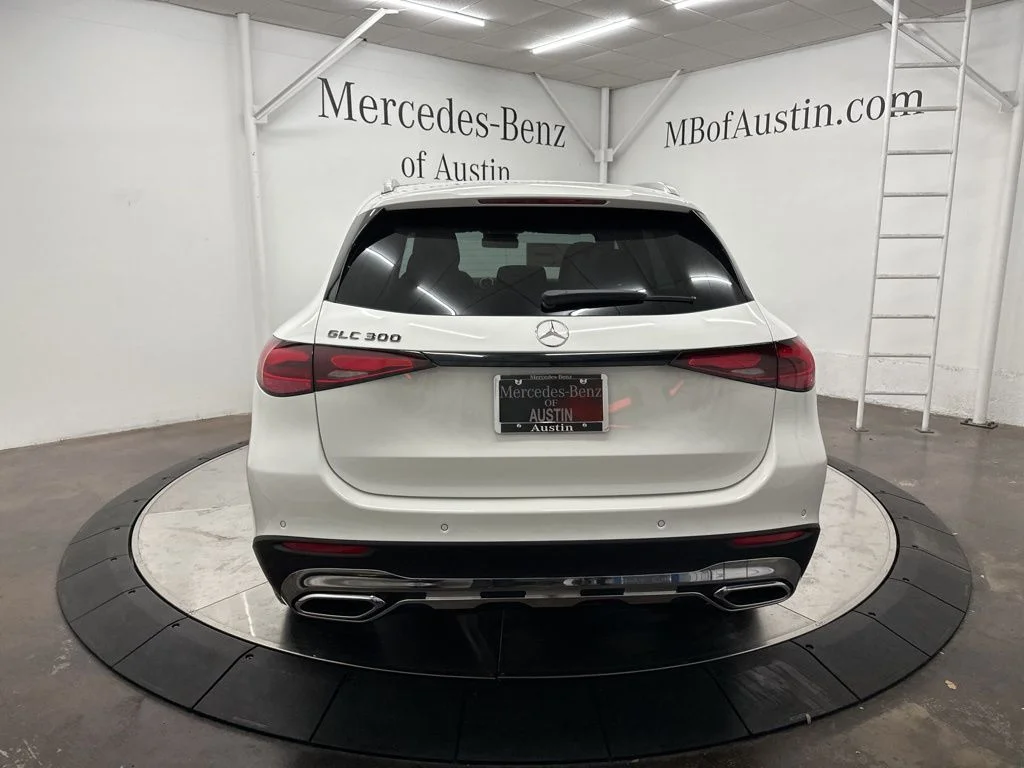 Used 2026 White Mercedes-Benz GLC 300 image 6