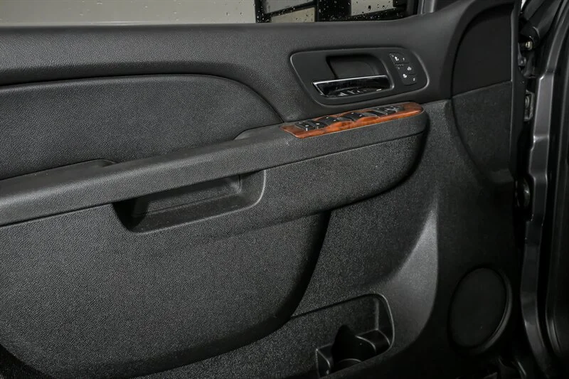 2011 Chevrolet Silverado 3500HD LTZ - Photo 14