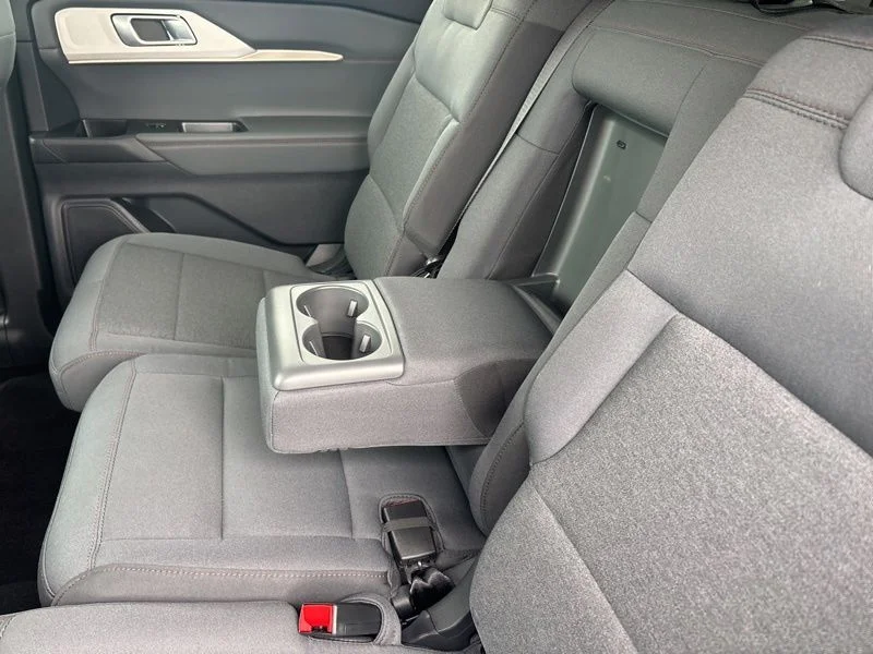Used 2025 Gray Ford Active image 25