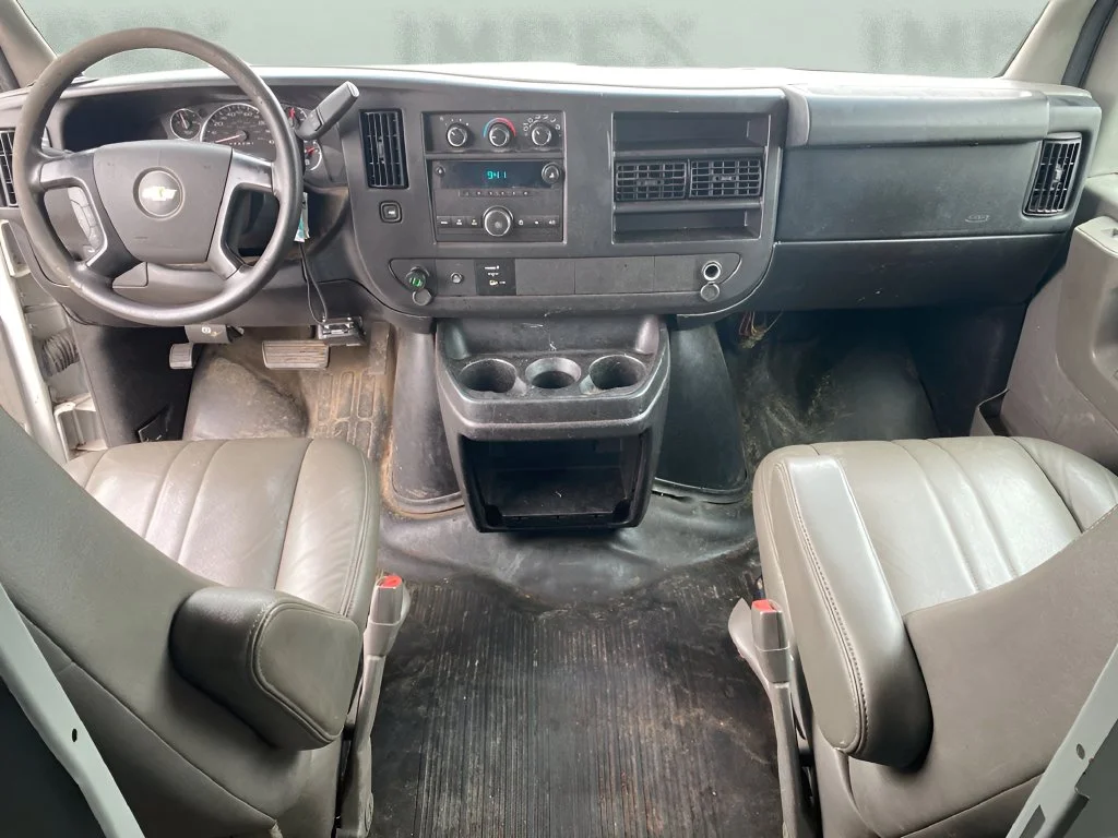 Used 2014 White Chevrolet Work Van image 11