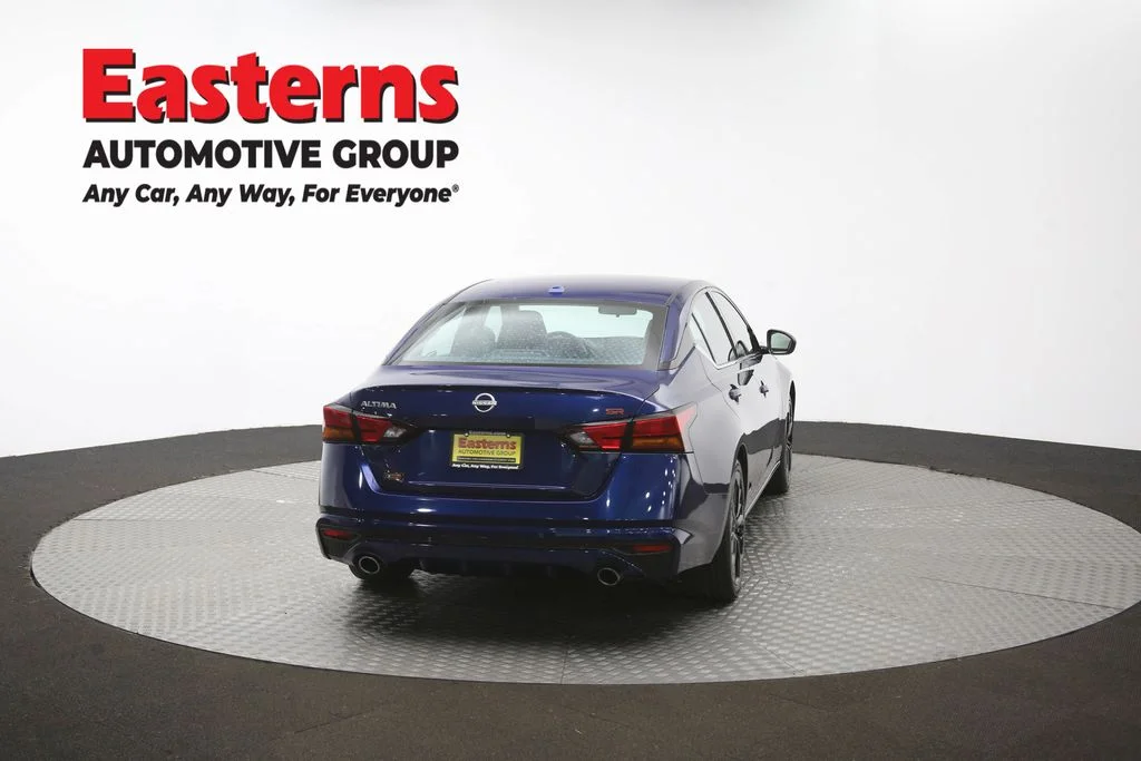 Used 2023 Blue Nissan 2.5 SR image 37