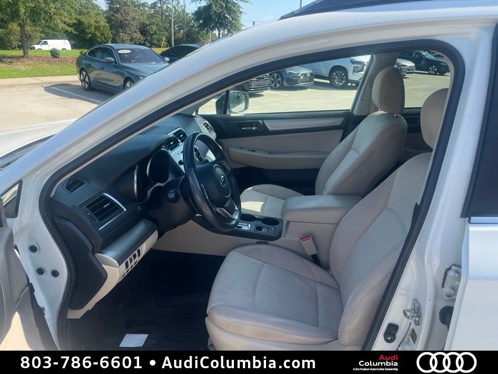 Used 2019 White Subaru 2.5i Premium image 5