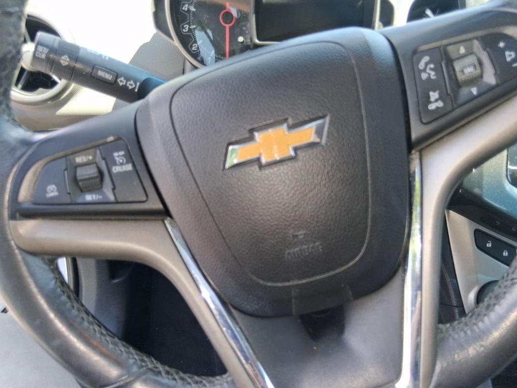 Used 2014 White Chevrolet LTZ image 12