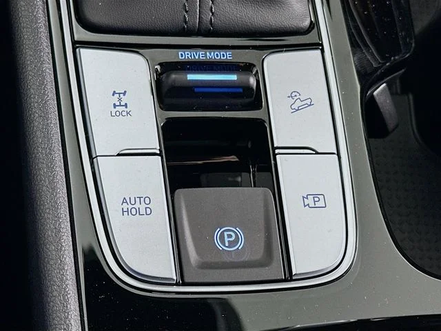 New 2025 White Hyundai Limited image 20