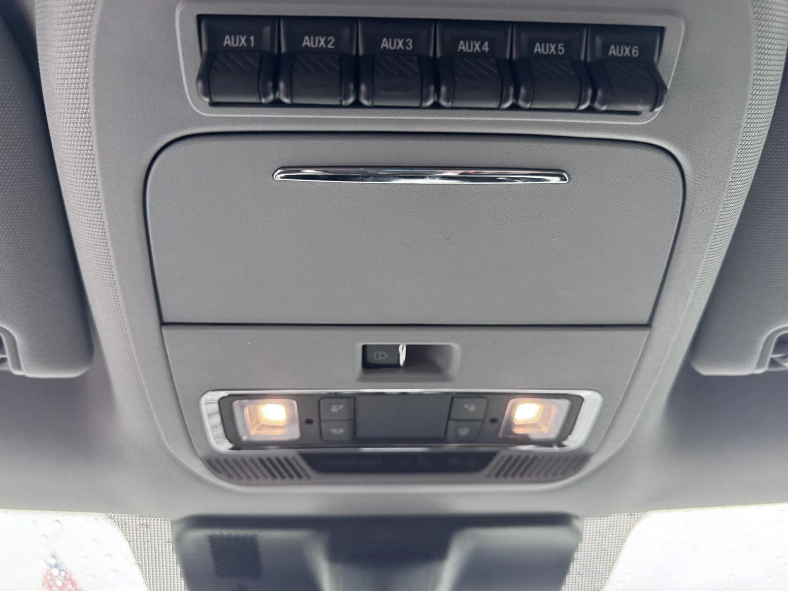 Used 2023 Star White Metallic Tri-Coat Ford Lariat image 21