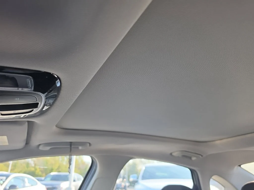 Used 2023 Silver Hyundai SEL image 19