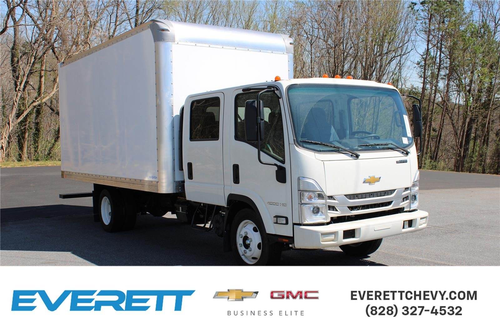 2024 Chevrolet Low Cab Forward 4500 Gas 176" WB Crew Cab's photo