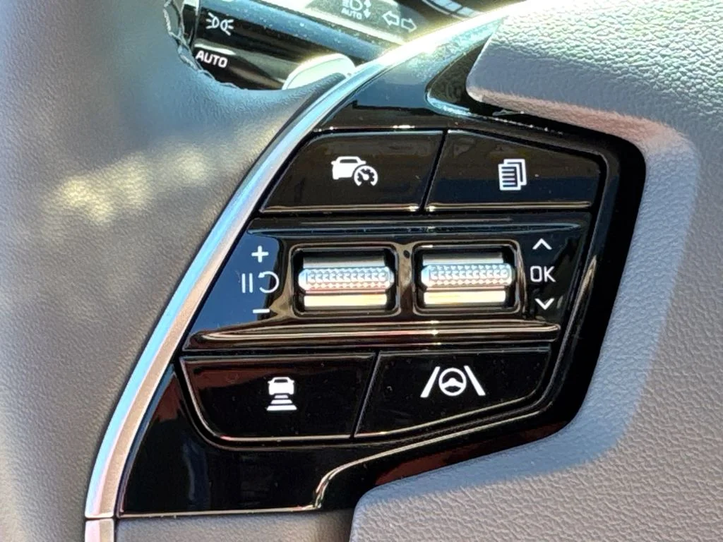 New 2026 Mineral Blue Kia EX image 25