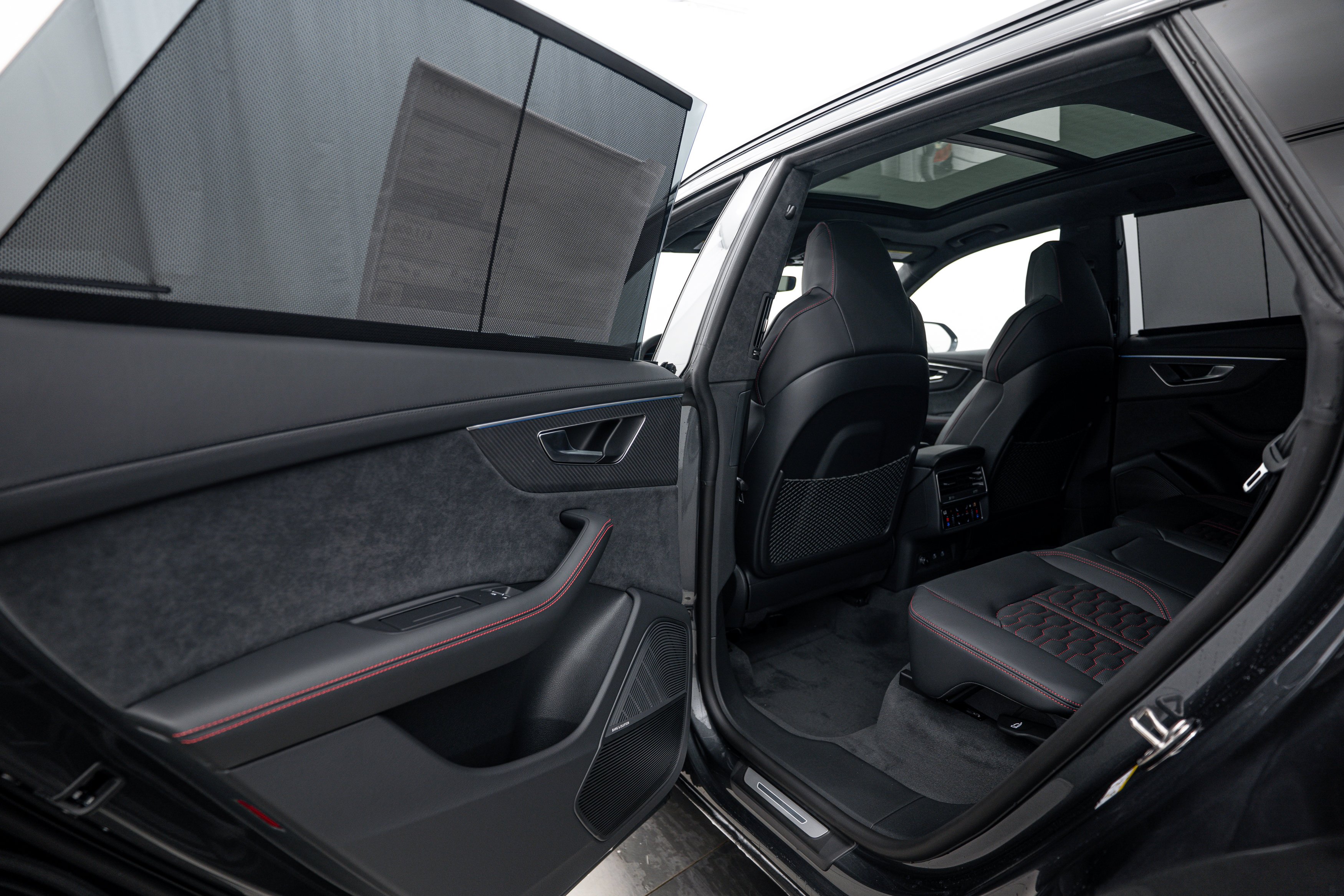 New 2026 Daytona Gray Audi performance image 19