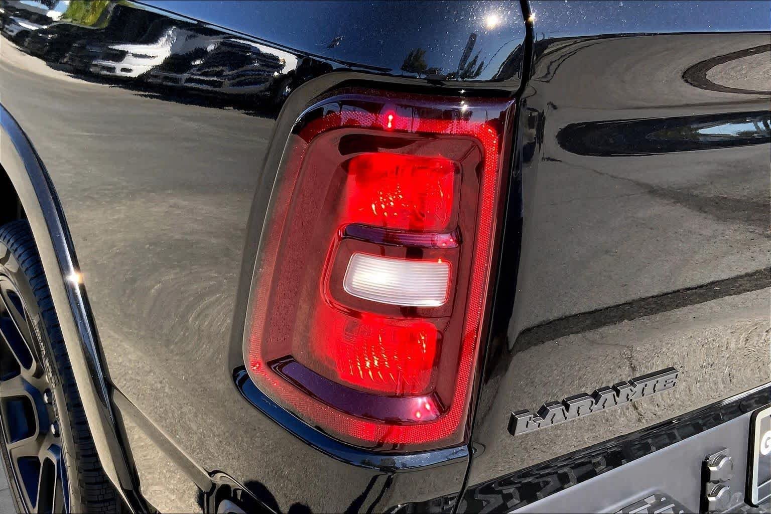 New 2027 Diamond Black Crystal Pearl-Coat Exterior Paint RAM Laramie image 11