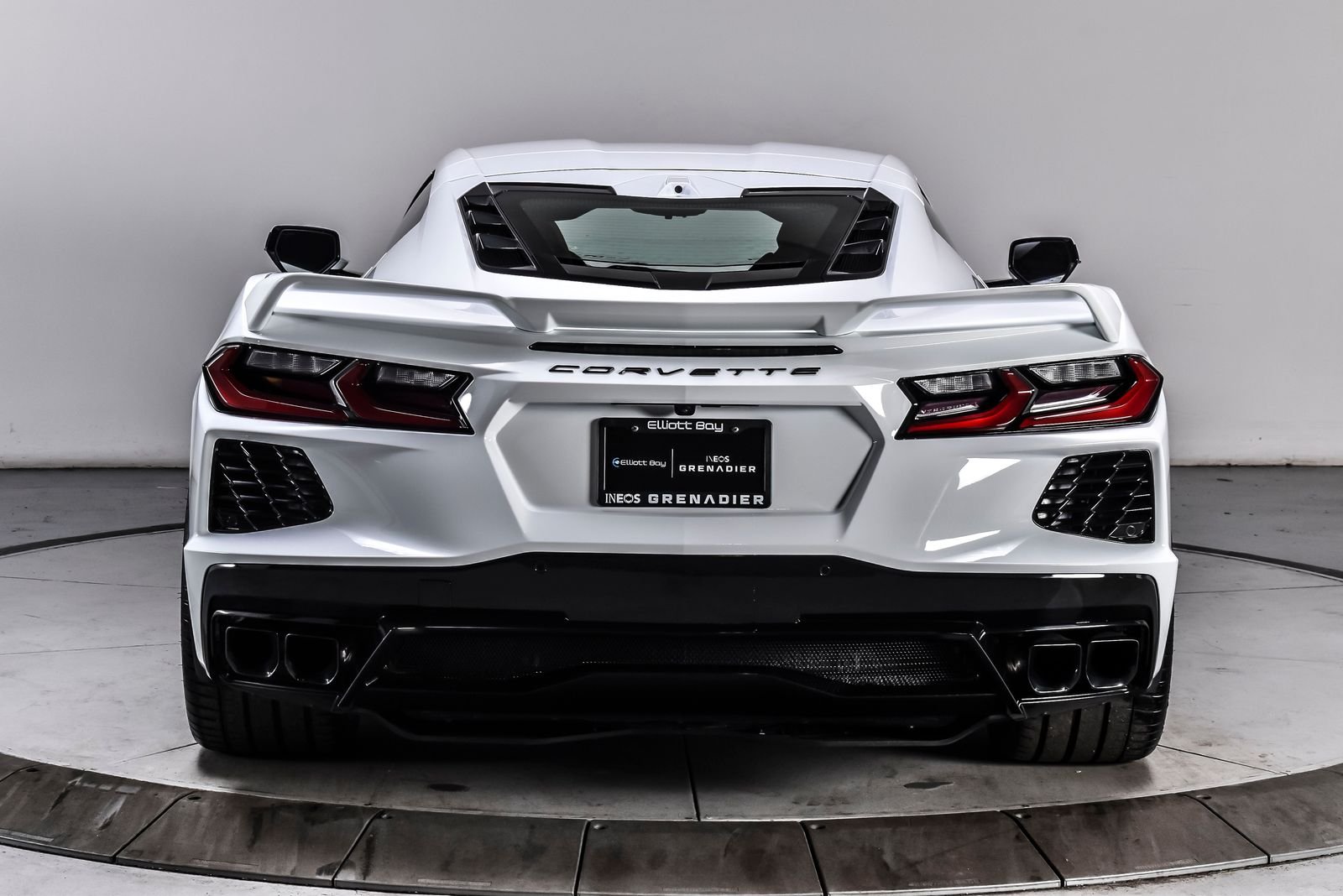 Used 2023 Arctic White Chevrolet Stingray image 4