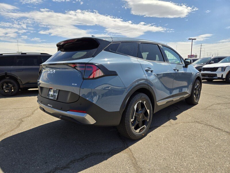 New 2027 Heritage Blue Kia S image 3