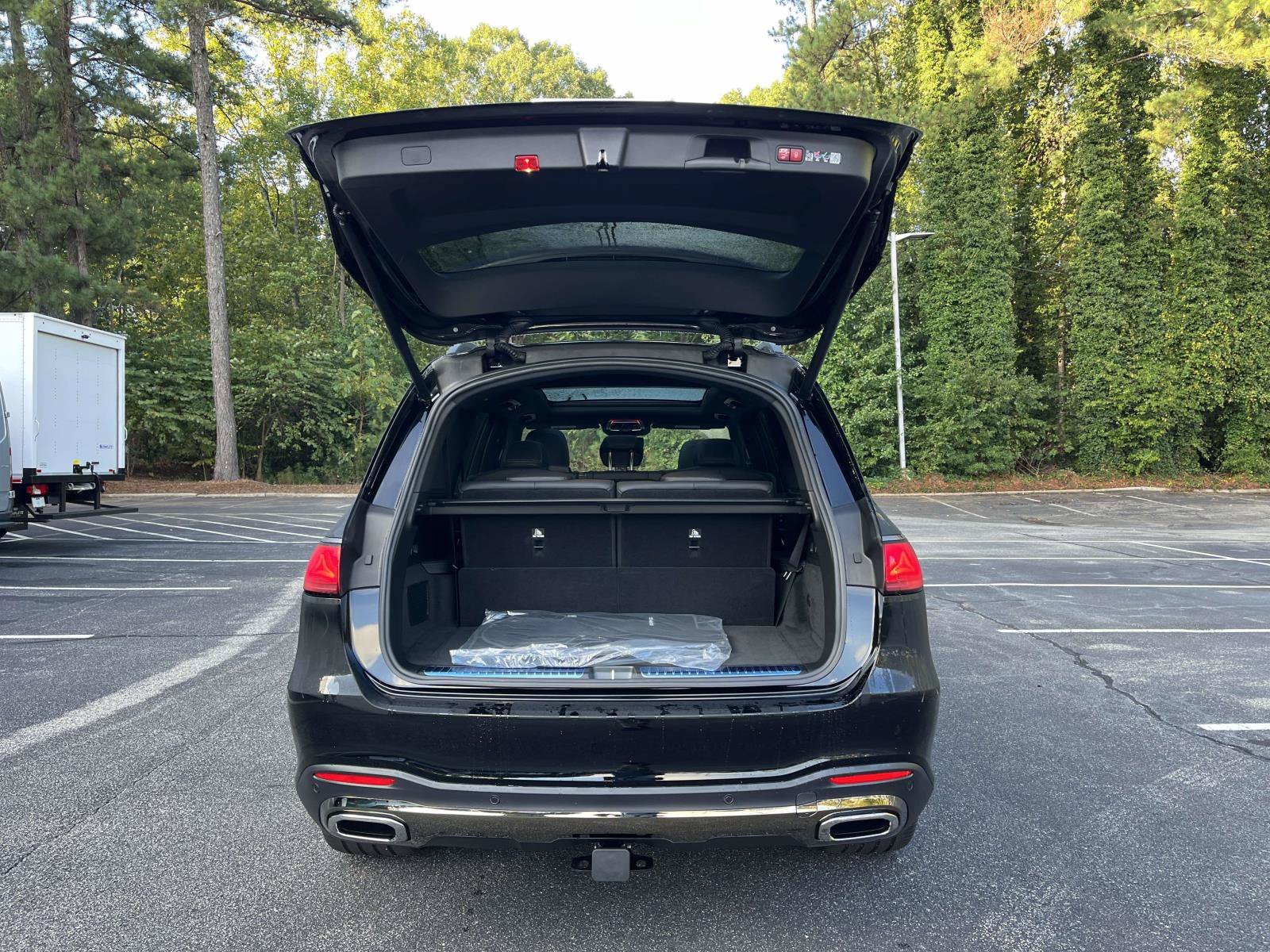 New 2027 Black Mercedes-Benz GLS 450 4MATIC® SUV image 9