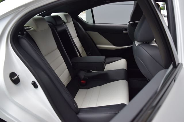 New 2026 HAKUGIN MATTE WHITE Lexus F SPORT AWD image 9