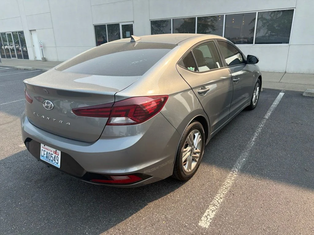 Used 2019 Gray Hyundai SEL image 3