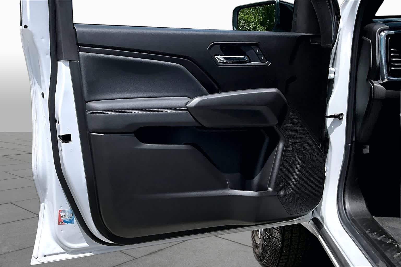 Used 2025 Summit White GMC 2WD Elevation image 26