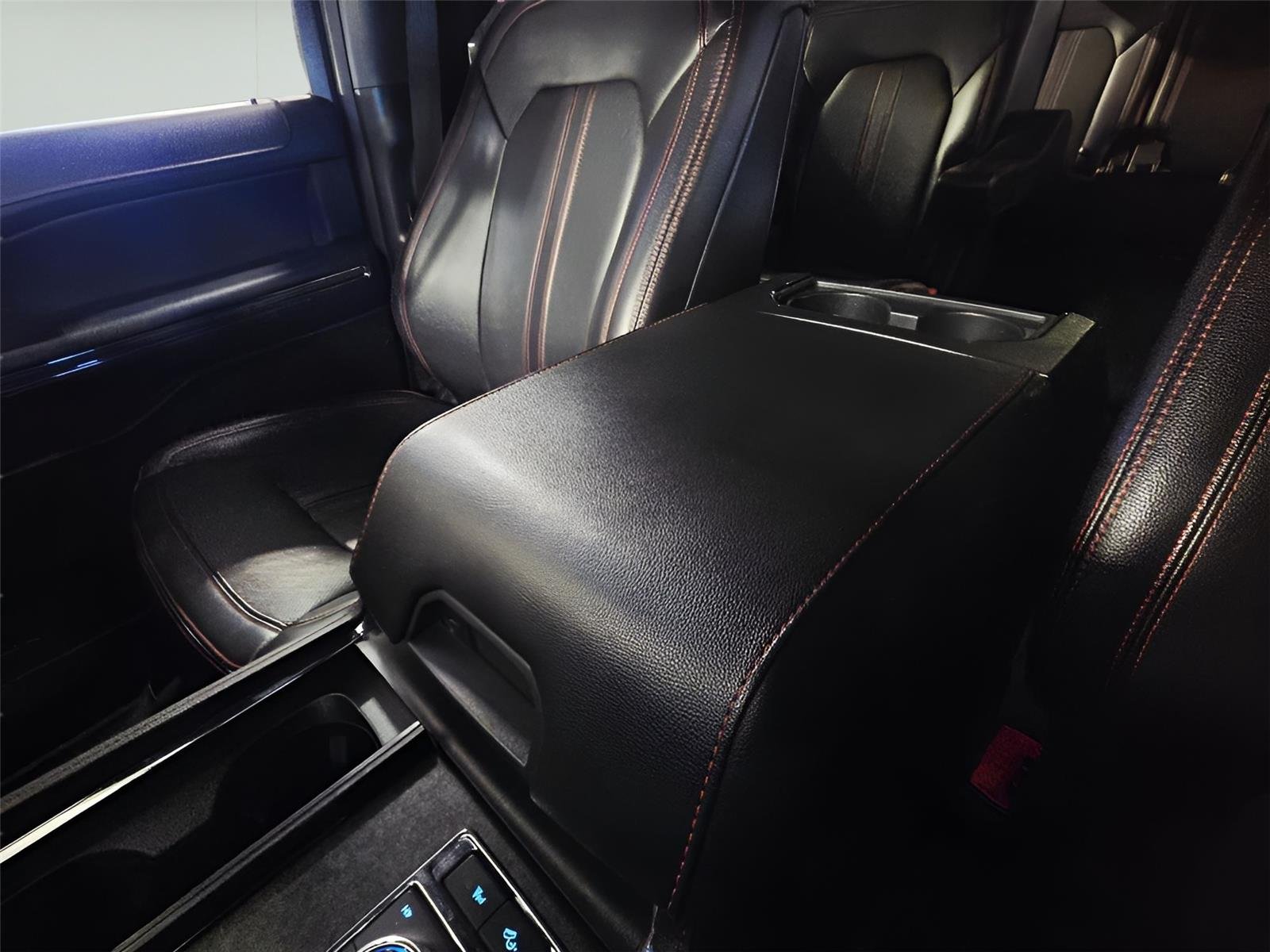 Used 2022 Dark Ford Limited image 31