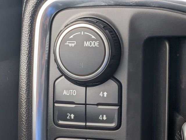 Used 2021 Black Chevrolet High Country image 33