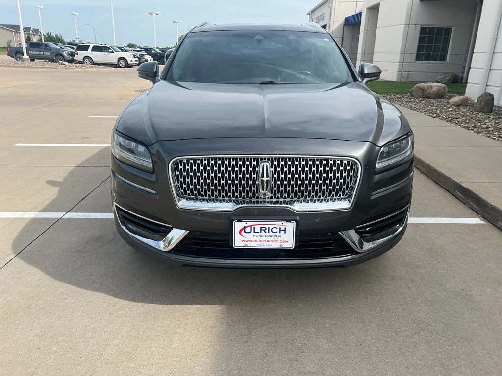 Used 2019 Magnetic Gray Metallic Lincoln Reserve image 3