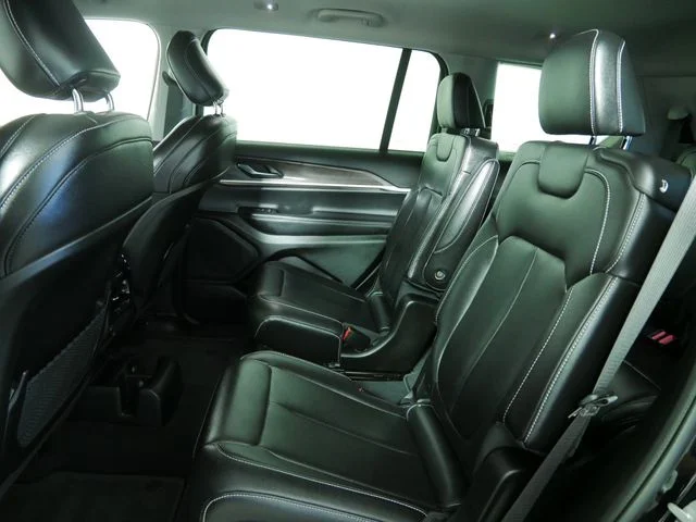 Used 2023 Black Jeep Limited image 18