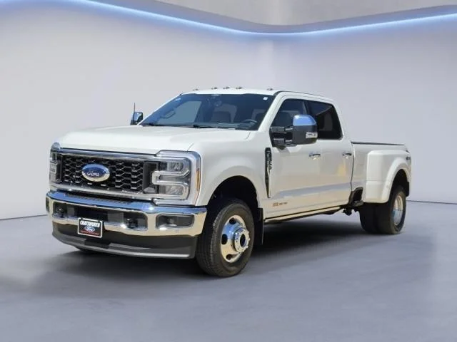 New 2026 Star White Metallic Tri-Coat Ford F-350® Lariat® image 29