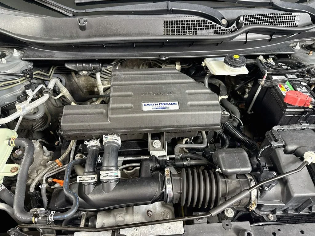 Used 2019 Modern Steel Metallic Honda Touring image 32