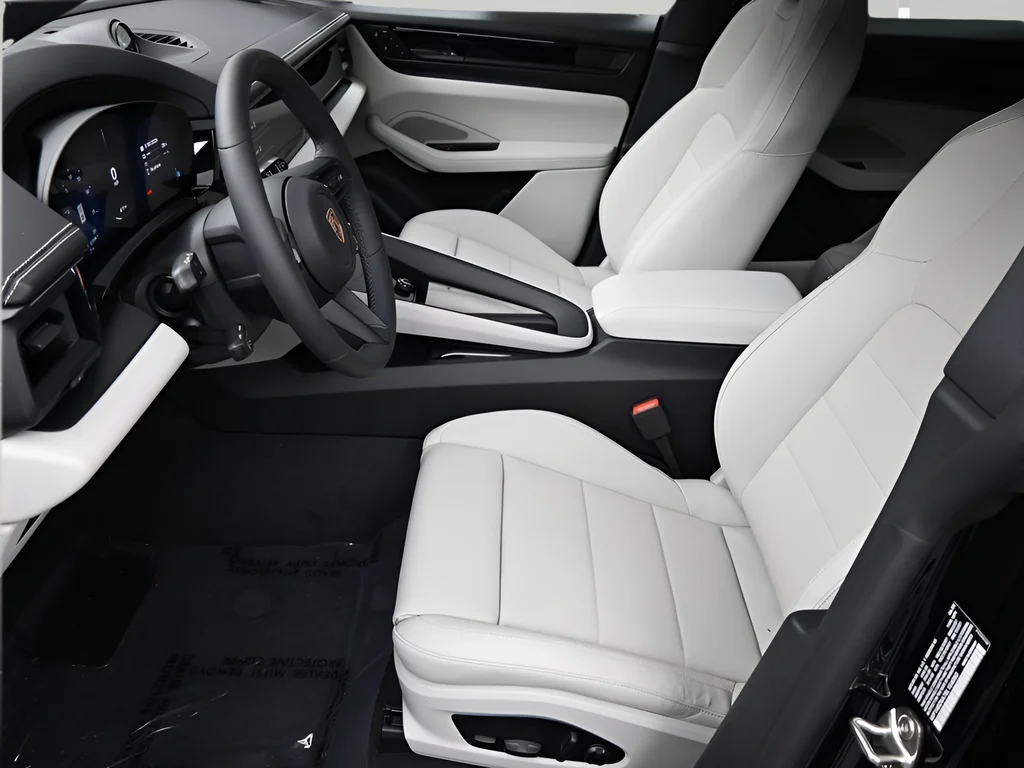 2025 Porsche Macan S - Photo 6