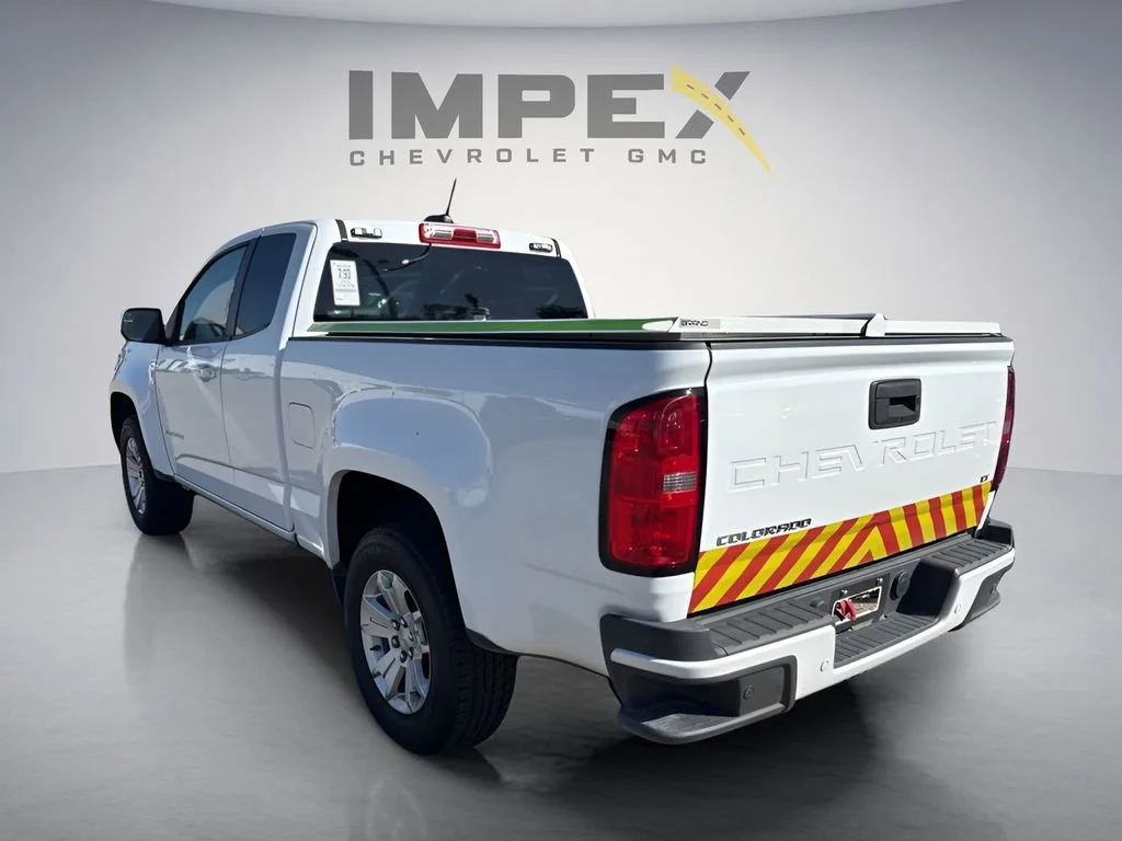 Used 2022 Summit White Chevrolet LT image 2