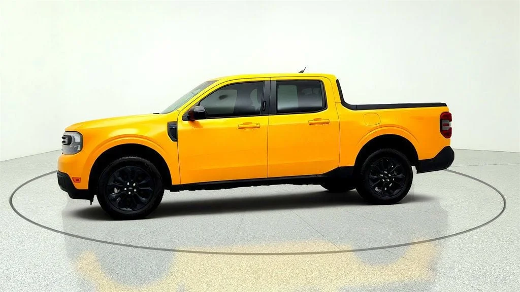 Used 2023 Cyber Orange Metallic Tricoat Ford LARIAT FWD SuperCrew w/ Black Appearance Pkg & Luxury Pkg image 9