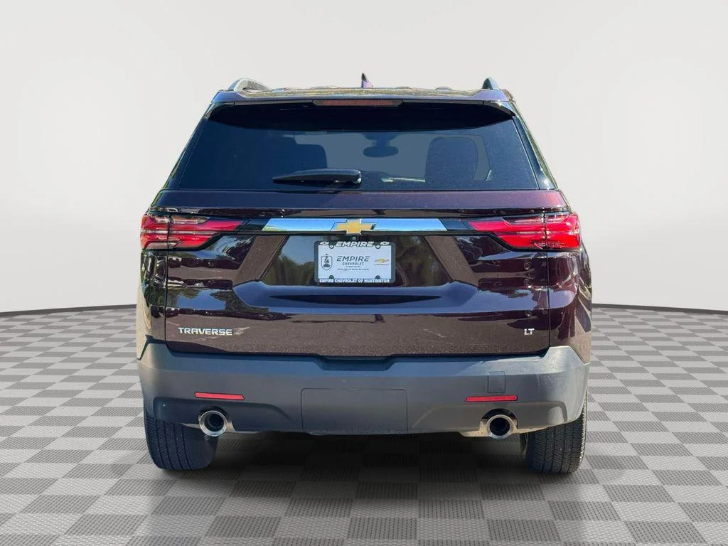 Used 2023 Black Cherry Metallic Chevrolet FWD LT Cloth image 5