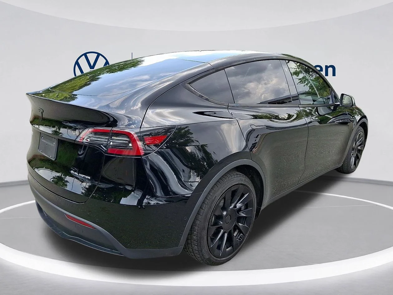 Used 2022  Tesla Long Range image 6