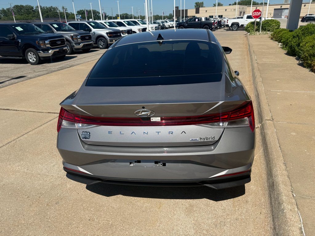 Used 2023 Fluid Metal Hyundai Blue image 7